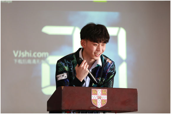 01.jpg